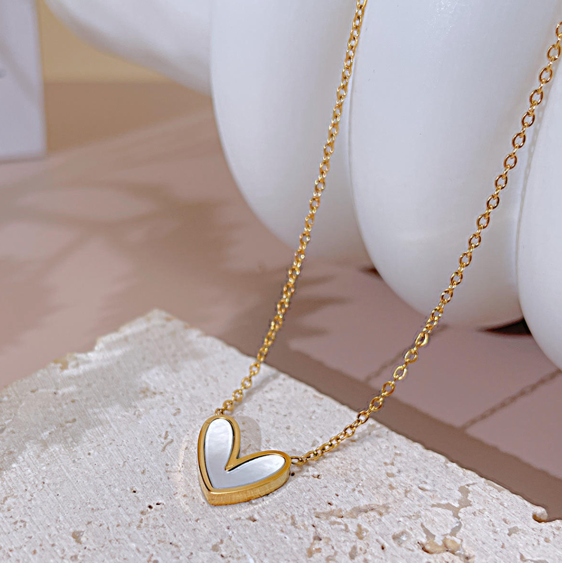 Modern Pearl Heart Pendant